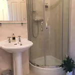 Bishops Guest 5*