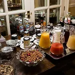 게스트하우스 Bishops Guest 5*