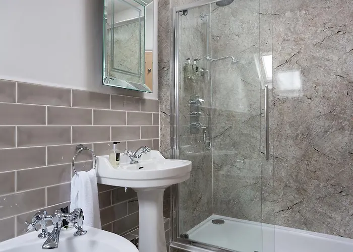 Bishops Guest 요크