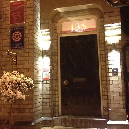 Guest house Bishops Guest