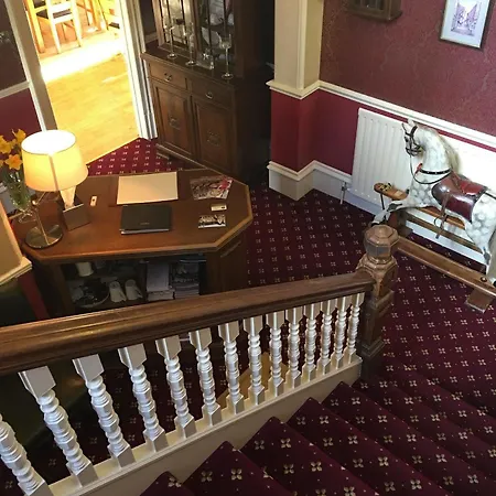 Bishops Guest 5*