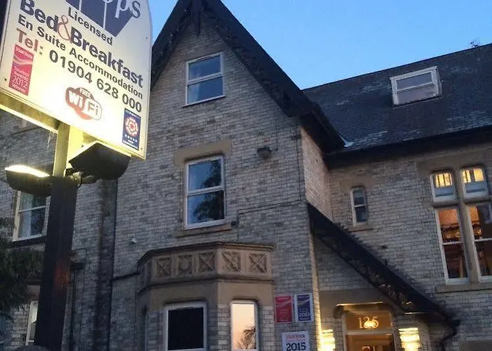 Bishops Guest 5* York